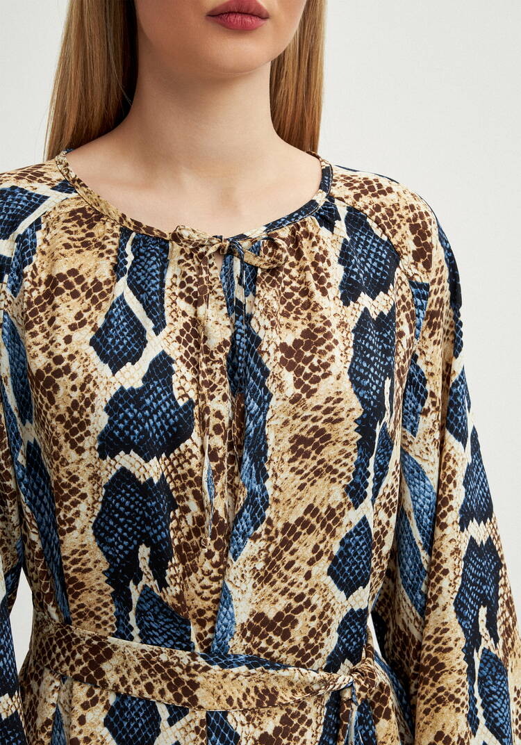 Платье с анималистичным принтом Дана шир.  750, рис. 5