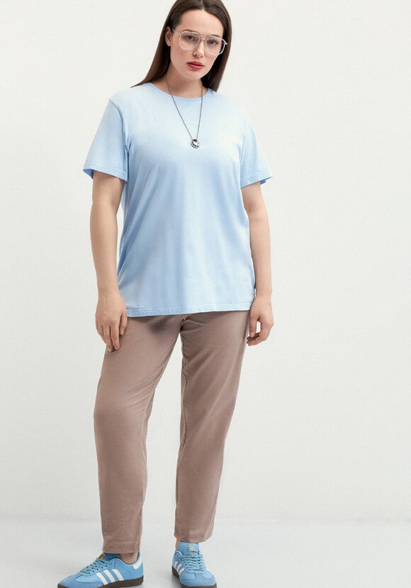 Брюки зауженные с контрастной отделкой шир.  580, рис. 36