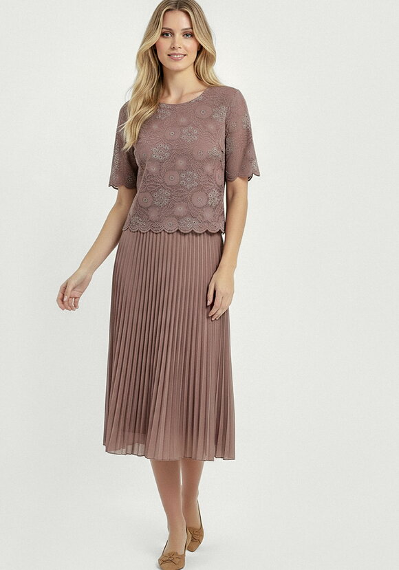 Платье комбинированное с ажурной тканью шир.  580, рис. 1