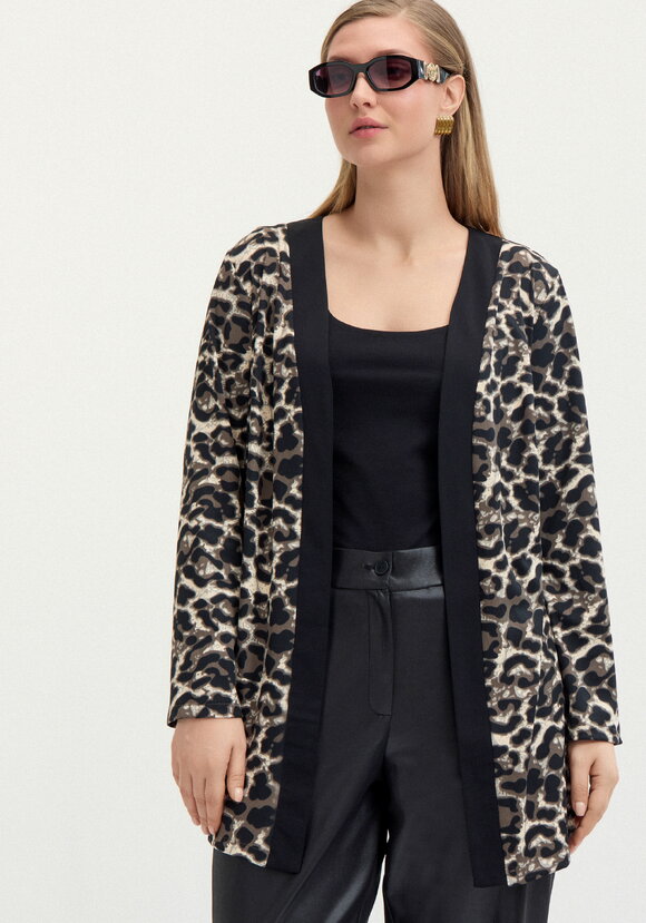 Кардиган с анималистичным пpинтом шир.  580, рис. 8