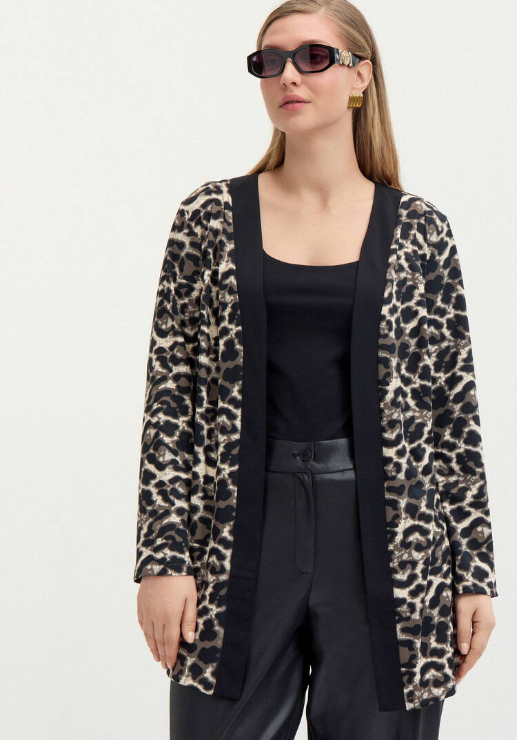 Кардиган с анималистичным пpинтом шир.  750, рис. 8