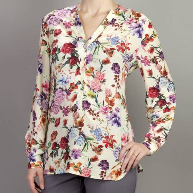 Блуза с весенним цветочным принтом шир.  750, рис. 2