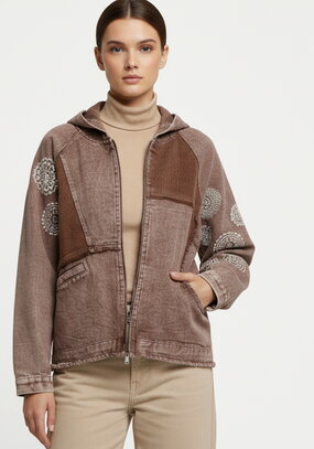 Куртка джинсовая с нашивками Ванесса