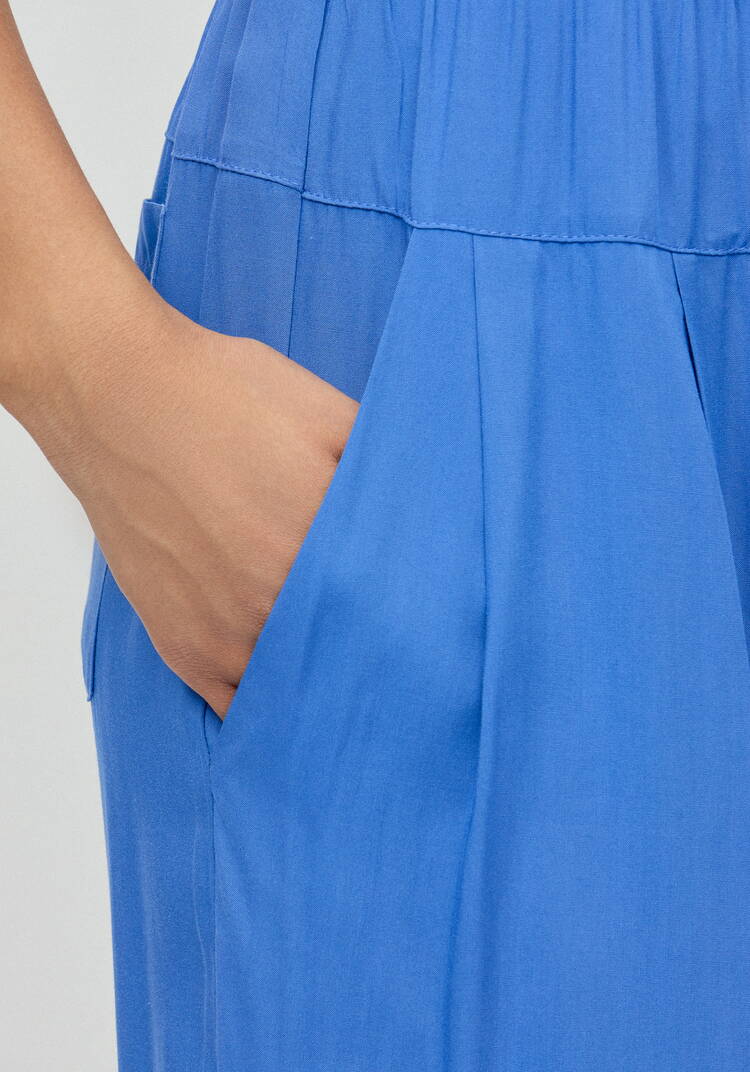 Брюки свободные с эластичной лентой по низу шир.  750, рис. 29