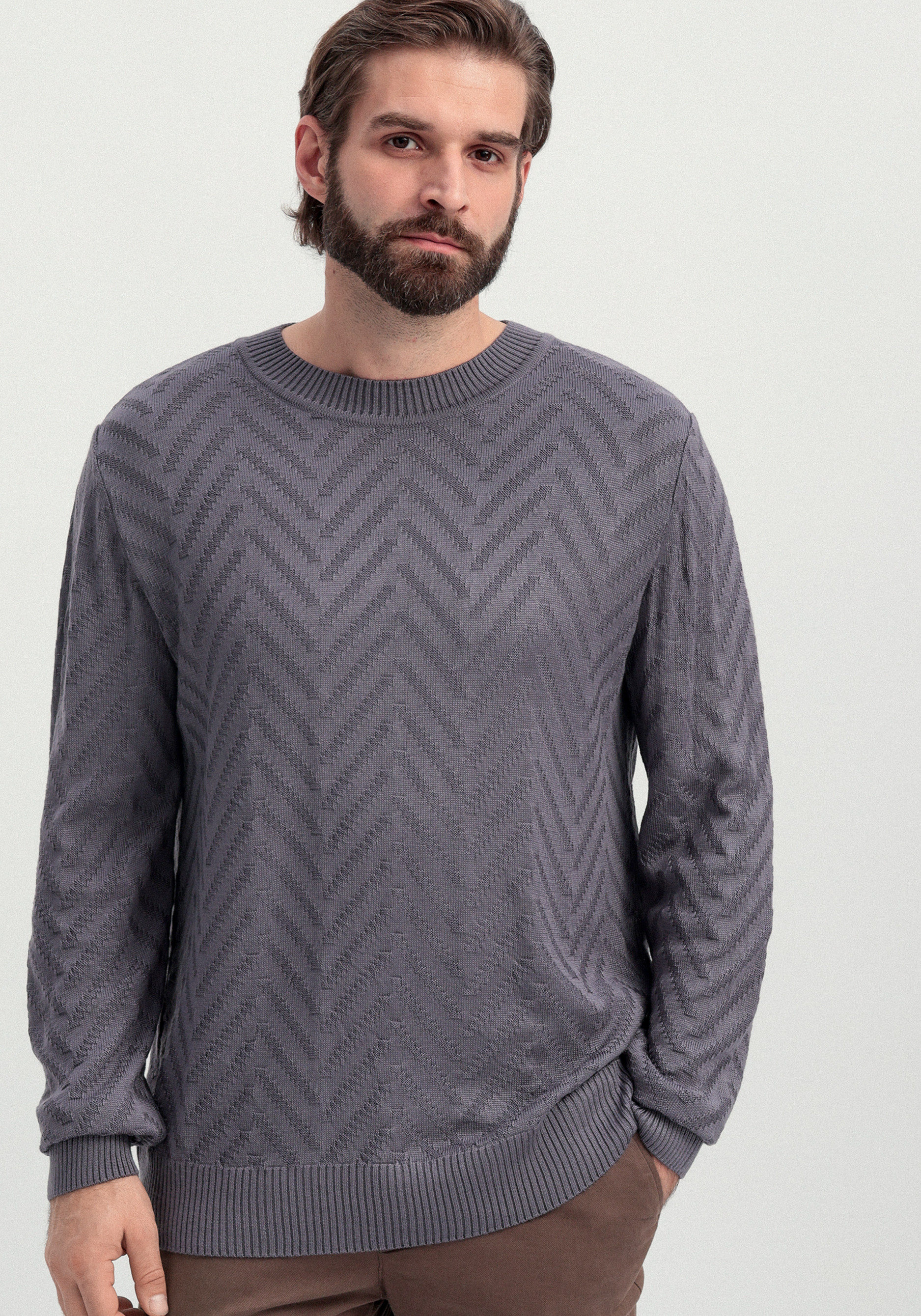 Джемпер с фактурным рисунком quotелочка quot 3599₽