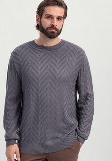 Джемпер с фактурным рисунком елочка