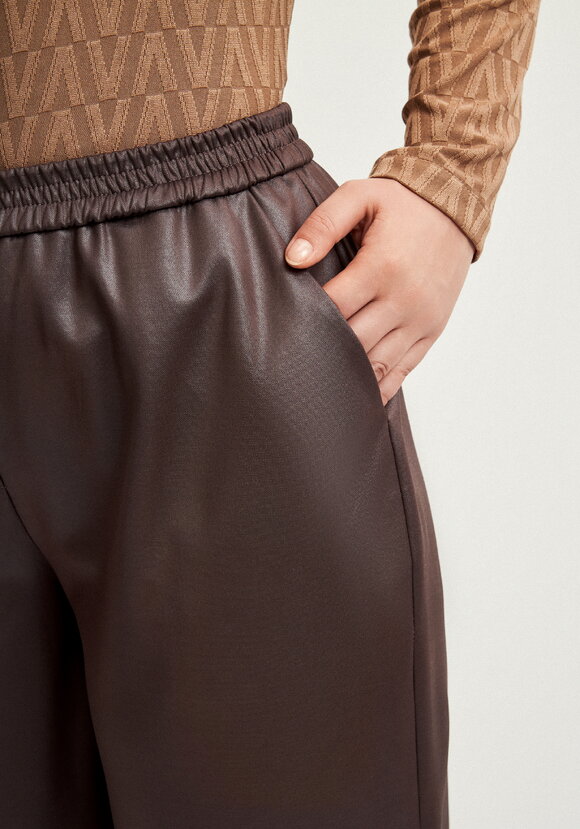 Брюки прямые с поясом на резинке шир.  580, рис. 13