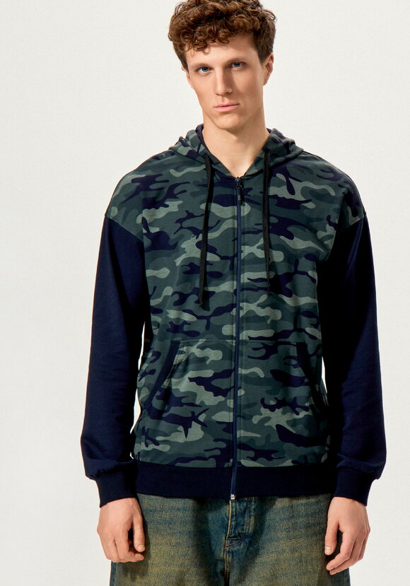 Толстовка с камуфляжным принтом и капюшоном шир.  580, рис. 4