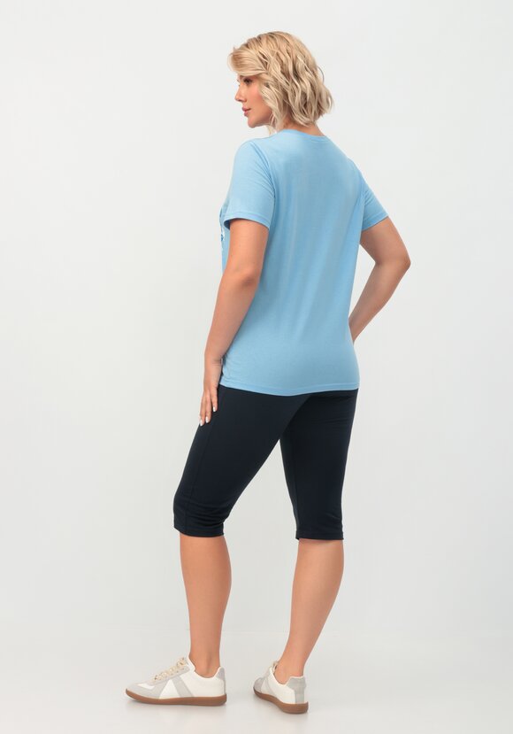 Костюм с принтом на футболке шир.  580, рис. 52