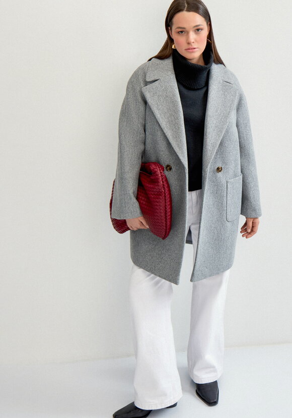 Пальто на подкладе однобортное шир.  580, рис. 1