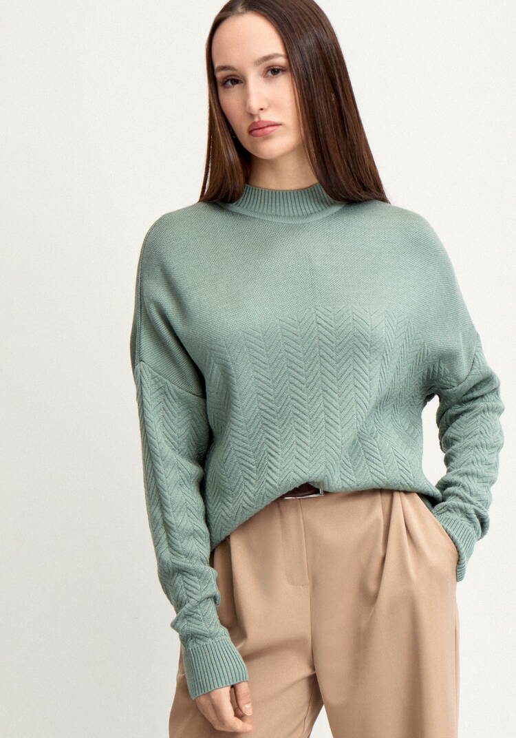 Джемпер с горлом и со спущенным плечом шир.  750, рис. 8