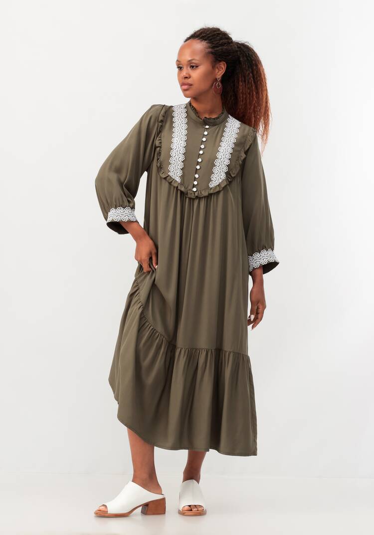 Платье с воротником-стойкой и кружевом шир.  750, рис. 8