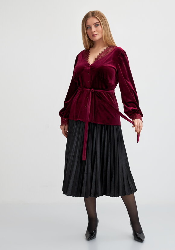 Блуза бархатная со вставками из кружева шир.  580, рис. 14