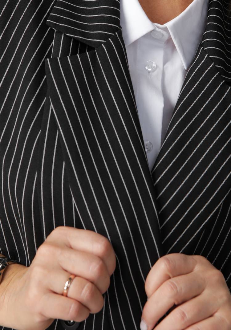 Жакет двубортный с карманами шир.  750, рис. 12