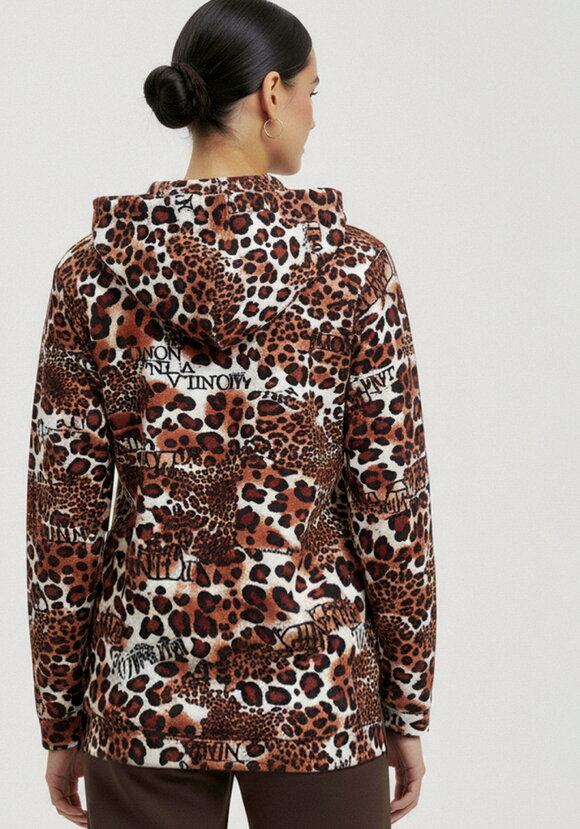 Толстовка из принтованного флиса шир.  580, рис. 30