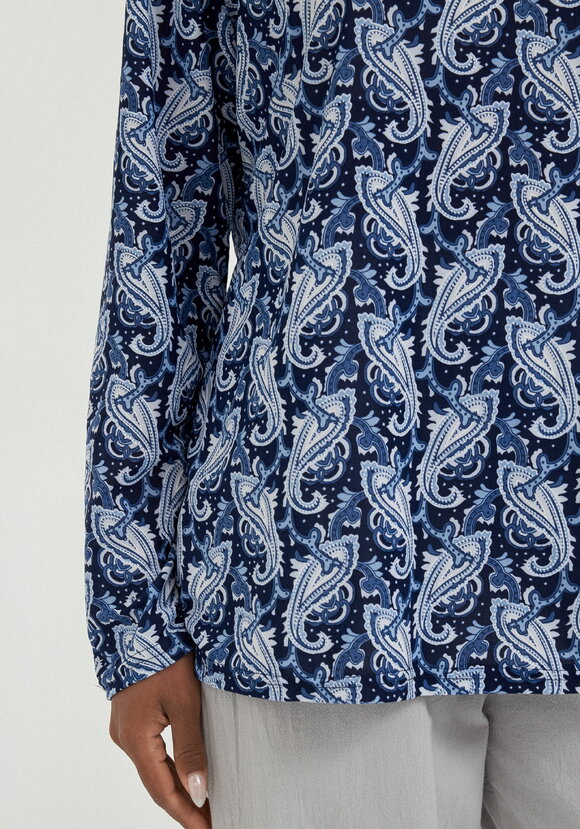 Лонгслив Эмилия шир.  580, рис. 30