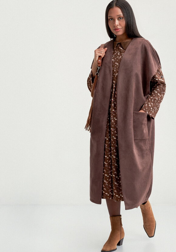 Жилет на запах со спущенным плечом шир.  580, рис. 2