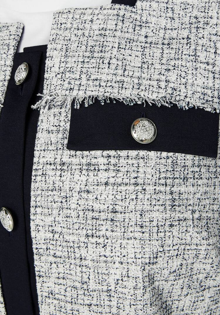 Пиджак на пуговицах с контрастными рукавами шир.  750, рис. 10