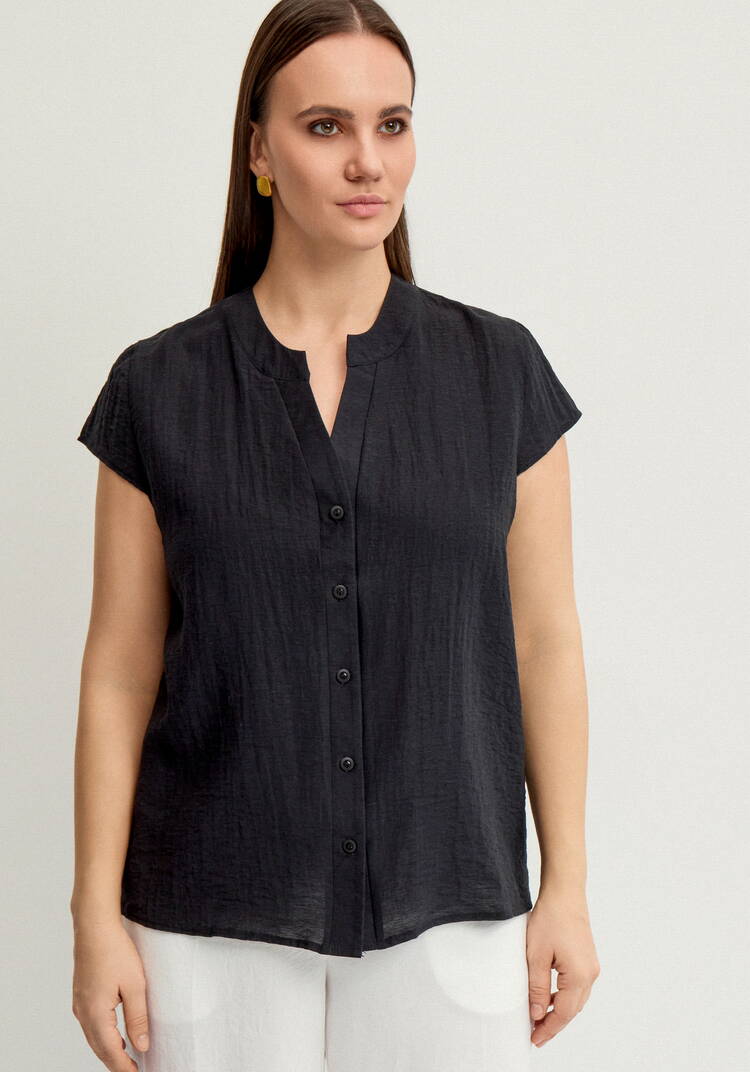 Блуза с разрезом на груди и коротким рукавом шир.  750, рис. 11