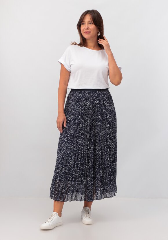 Блуза базовая с подворотами на рукавах шир.  580, рис. 24