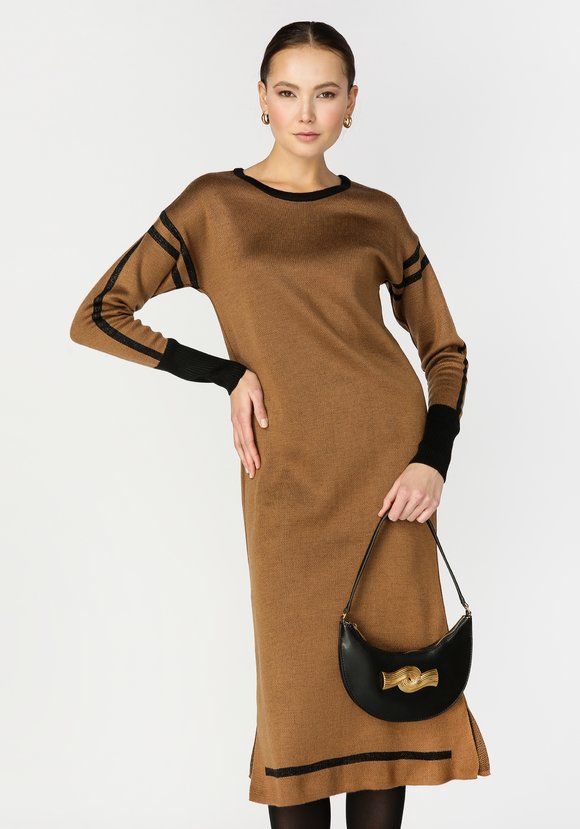 Платье прямого силуэта с контрастной отделкой шир.  580, рис. 3