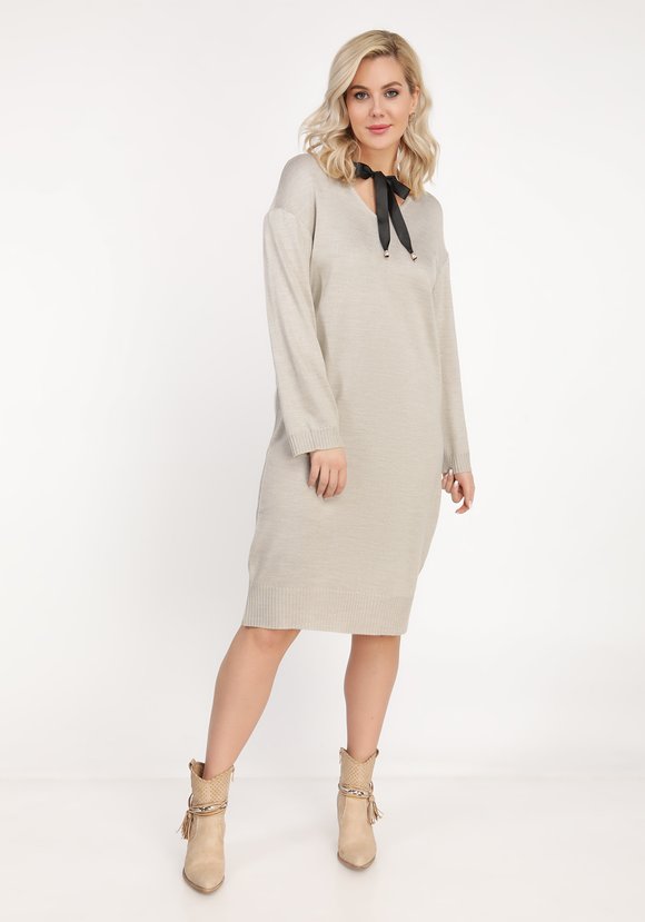 Платье прямого силуэта с атласным бантом шир.  580, рис. 1