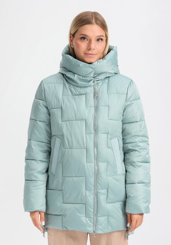 Куртка из мерцающей ткани с капюшоном шир.  580, рис. 12