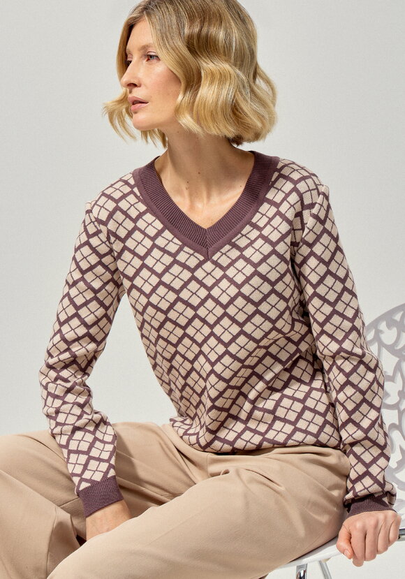 Джемпер женский с V-образным вырезом шир.  580, рис. 3