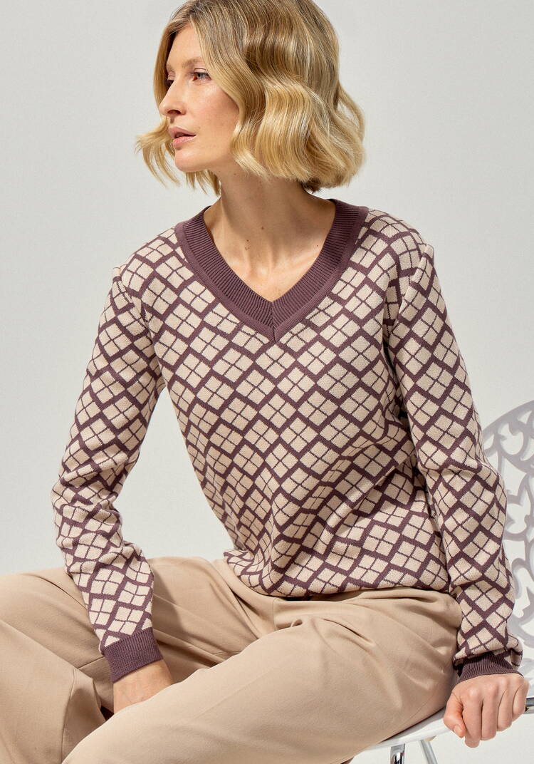 Джемпер женский с V-образным вырезом шир.  750, рис. 3