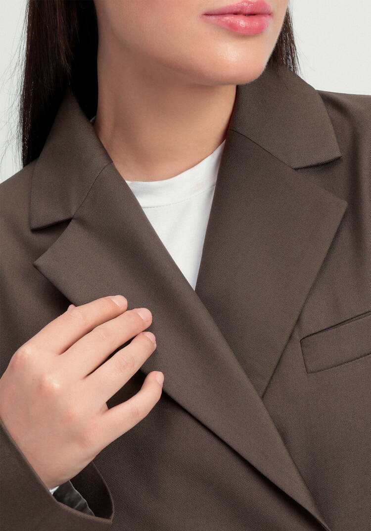 Пиджак с разрезом по спинке шир.  750, рис. 23