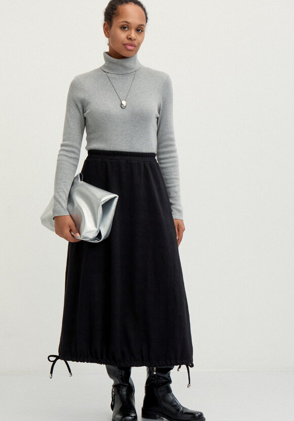 Юбка на кулиске по низу шир.  580, рис. 15