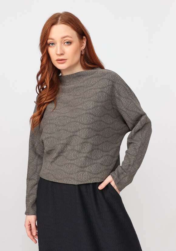 Джемпер из трикотажной фактурной ткани шир.  580, рис. 1