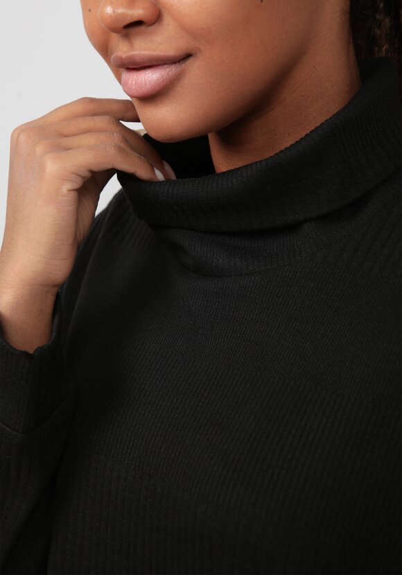 Платье из трикотажной ткани с кулиской шир.  580, рис. 21