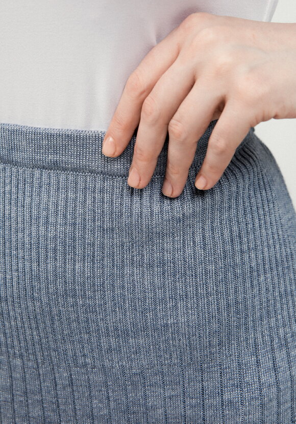 Юбка с фигурными складками шир.  580, рис. 23