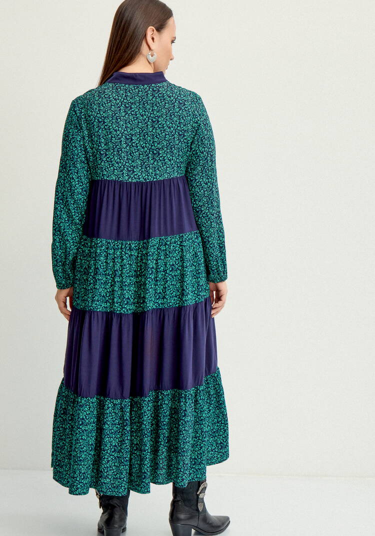 Платье с ярусами и V-образным вырезом шир.  750, рис. 12