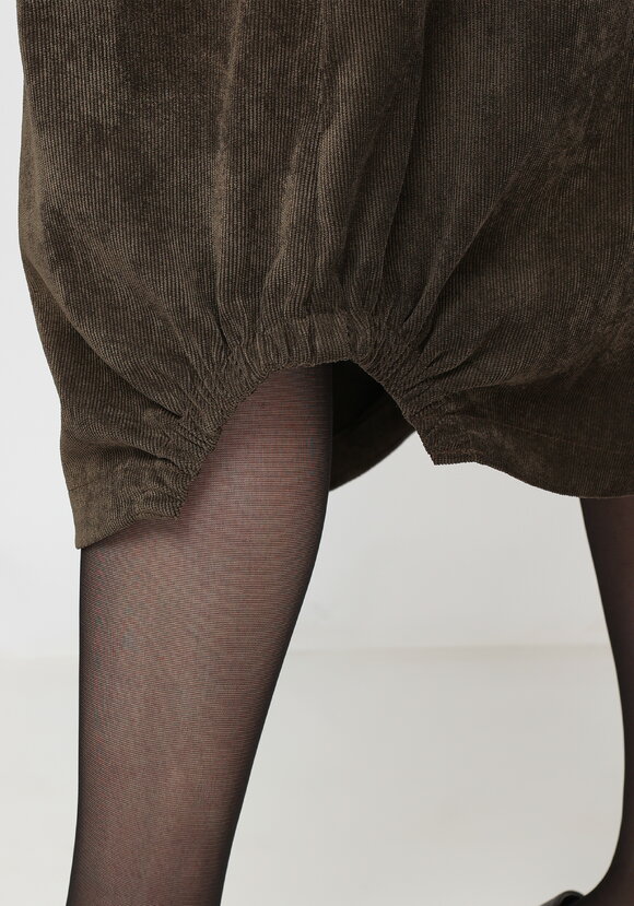 Сарафан из микровельвета на бретелях шир.  580, рис. 20