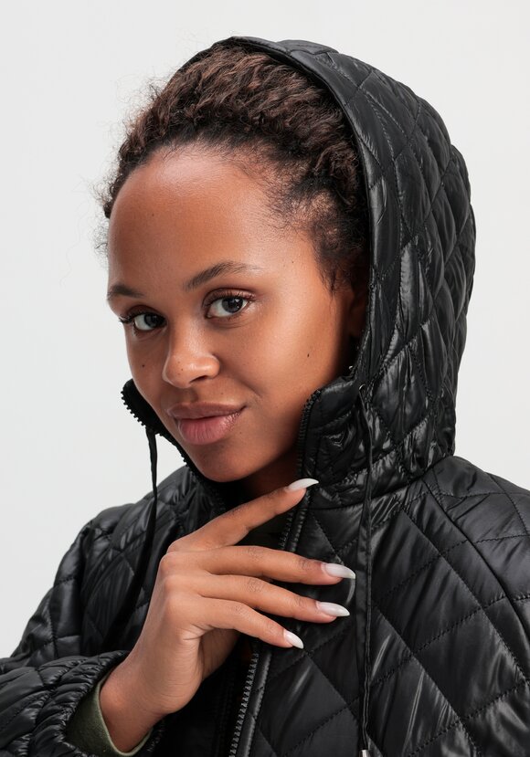 Куртка стёганая с капюшоном шир.  580, рис. 6