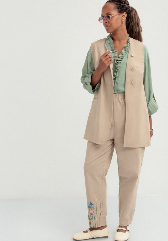 Блуза с рюшей по борту и горловине шир.  580, рис. 18