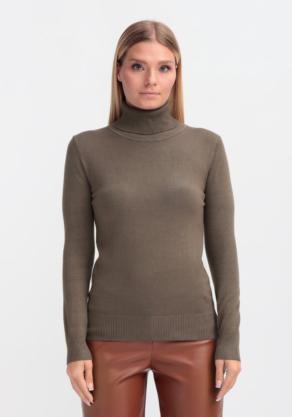 Водолазка Лея шир.  580, рис. 22