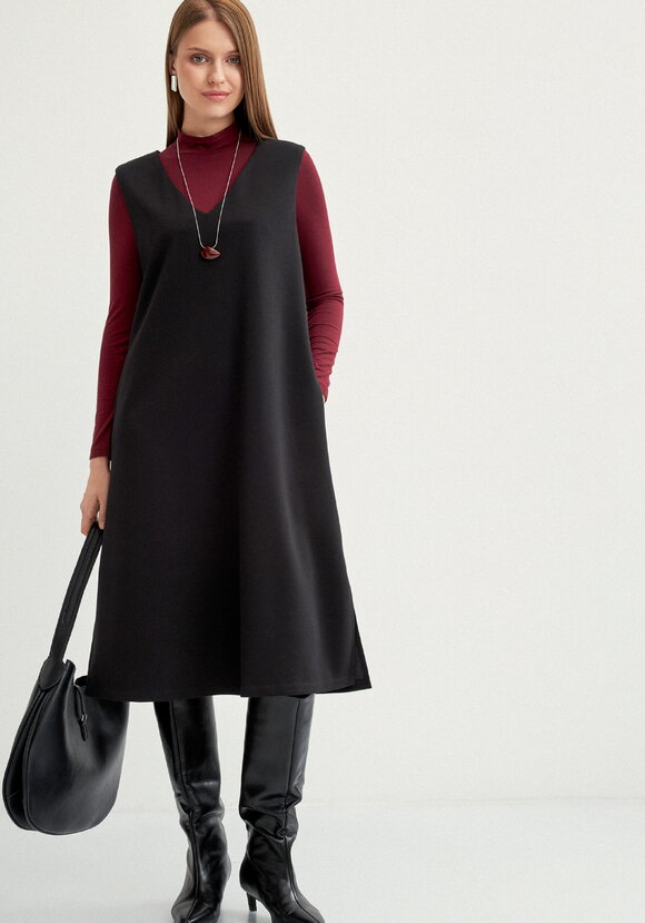 Сарафан трикотажный ,прямой с разрезами шир.  580, рис. 17