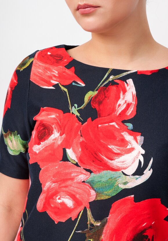 Платье полуприталенное с принтом розы шир.  580, рис. 5