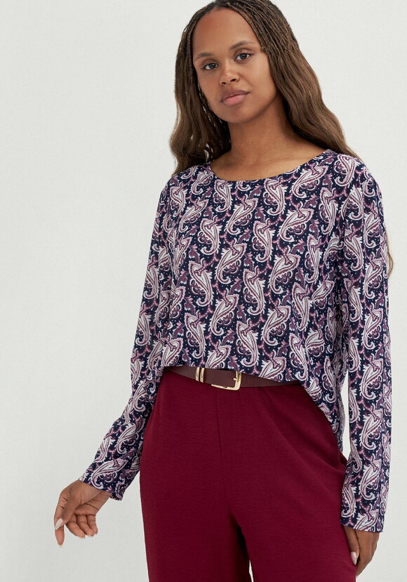 Лонгслив Эмилия шир.  580, рис. 38