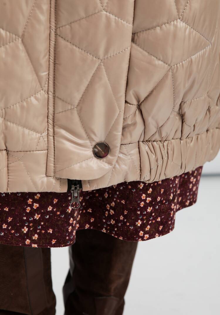 Жилет оверсайз удлинённый с капюшоном шир.  750, рис. 37