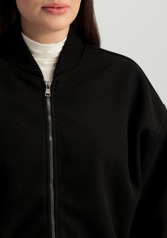 Бомбер свободного кроя на молнии шир.  580, рис. 24