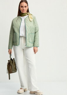 Куртка демисезонная с накладными карманами