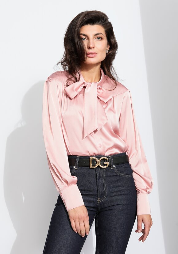 Блуза прямого силуэта с бантом шир.  580, рис. 1