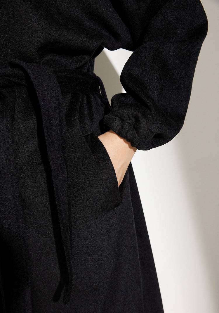 Пальто с V-образным вырезом шир.  750, рис. 10