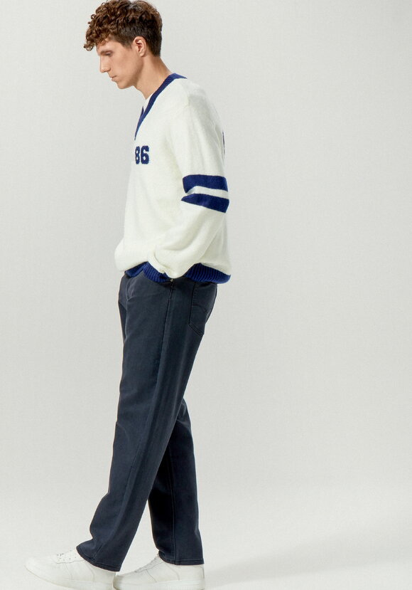 Брюки прямые из джинсовой ткани с карманами шир.  580, рис. 15