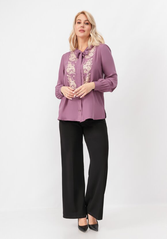 Блуза с цветочным принтом на груди шир.  580, рис. 2