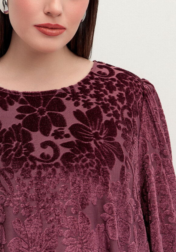 Блуза с цветами из бархата шир.  580, рис. 5